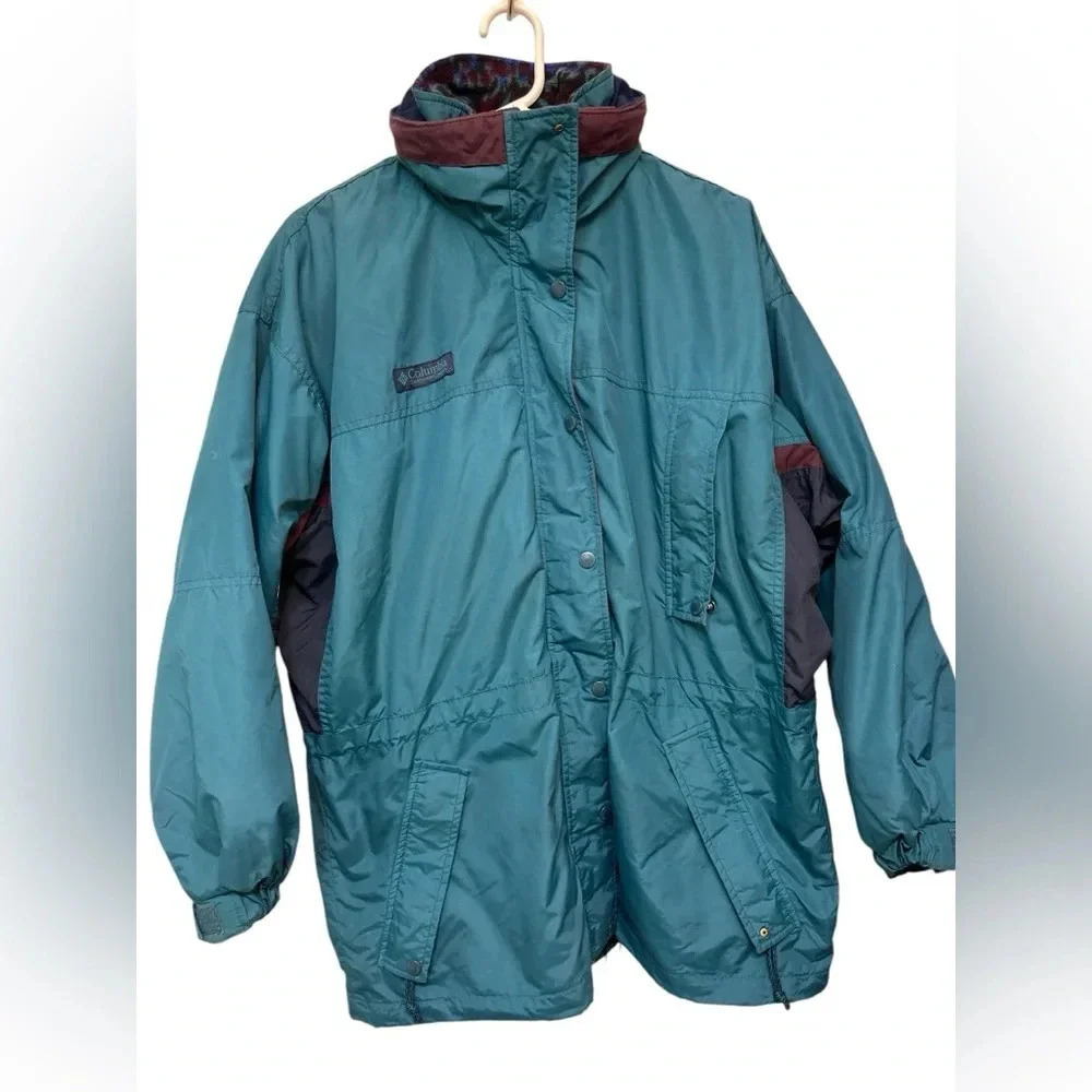 Vintage 1990s Columbia Sportswear Winter Jacket Lined Outerwear Colorblock